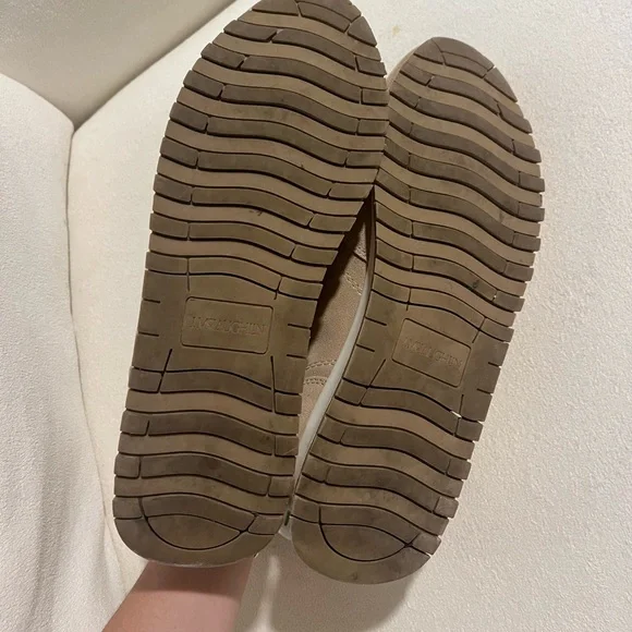 J. McLaughlin Agathe Suede Sneakers in Neutral- size 8 - Picture 4 of 7